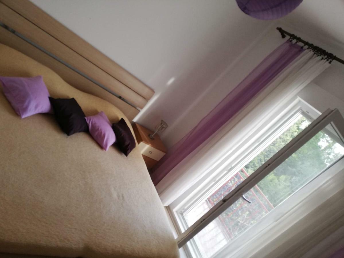 Spacious Family Apartment With Parking In The Shade And Barbecue House شيبينيك المظهر الخارجي الصورة